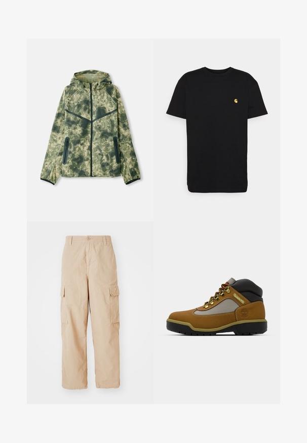 Camouflagejack met een capuchon, gemaakt van een waterafstotende stof in verschillende tinten groen, gecombineerd met zwarte accenten en ritszakken.; Zwarte katoenen t-shirt met korte mouwen, ronde hals en een klein geel logo op de linker borst. Eenvoudig ontwerp en normale pasvorm.; Beige cargobroek met een relaxte pasvorm, gemaakt van lichtgewicht stof, voorzien van twee zij-cargozakken en een knoopsluiting in de taille.; Bruine wandelschoen met grijze en zwarte accenten, bovenwerk van gestructureerd leer, metalen oogjes en een robuuste rubberen zool voor grip.