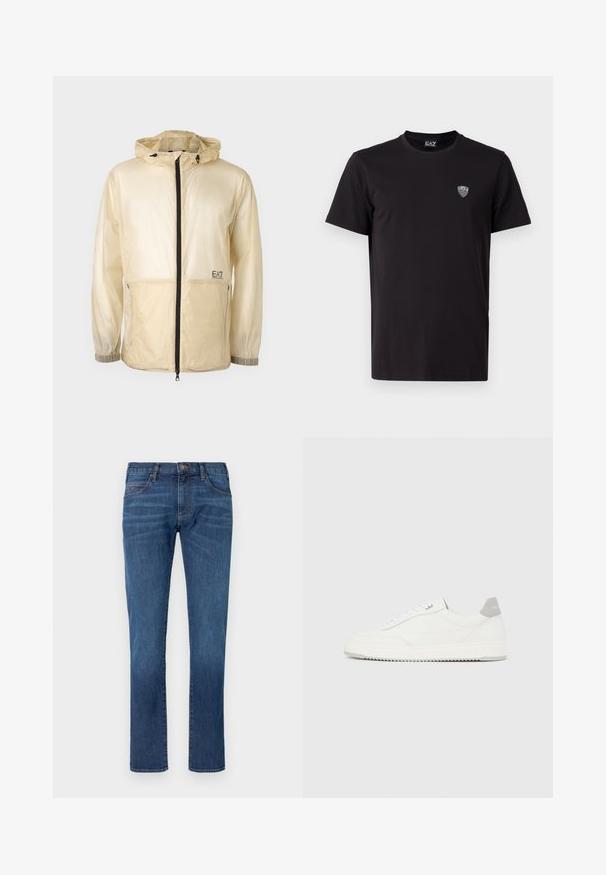 Lichte beige windbreaker jack met capuchon, voorzien van een volledige rits aan de voorkant, elastische manchetten en een geborduurd logo aan de linkerkant.; Zwarte t-shirt met korte mouwen van gladde stof, voorzien van een subtiel geborduurd logo op de linkerborst en een klassieke ronde hals.; Blauwe spijkerbroek met rechtvallende pijpen, voorzien van een klassiek ontwerp met vijf zakken en een knoopsluiting. Subtiele vervaging over de stoftextuur.; Witte lage sneaker met grijze hielpatch, witte veters en een gestructureerde zool, gepresenteerd op een effen lichte achtergrond.