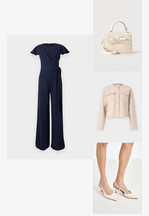 Beige, cropped jakke lavet af blødt stof med lange ærmer, guldknapper og to brystlommer. Klassisk rund udringning med minimalistisk design.; Marineblå buksedragt med korte flæseærmer, omslagsdesign, bukser med vide ben og detalje med bindebånd i siden. Fremstillet af glat stof.; Beige patenterede læder slingback hæle med spids tå og 5 cm hæl, med udskårne sider og en tynd ankelrem.; Lille beige håndtaske med top-håndtag, aftagelig rem, forreste klap og dekorativ vandret sløjfe på en ensfarvet baggrund.