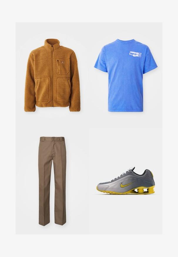 Fleecejacke in einem warmen Braunton mit durchgehendem Reißverschluss, hohem Kragen, zwei Fronttaschen und einer Brusttasche mit Reißverschluss.; Blaues Baumwoll-T-Shirt mit kurzen Ärmeln, Rundhalsausschnitt, mit einem weißen Grafikmotiv eines Fahrzeugs auf der linken Brust. Glatte Textur.; Braune Hose mit flachem Vorderdesign, geraden Beinen und klassischem Bund. Aus strapazierfähigem Stoff gefertigt, ohne sichtbare Muster oder Verzierungen.; Nike Sportswear SHOX R4 SE UNISEX - Sneaker low - vast grey/bright citron/light graphite/smoke grey/white/black