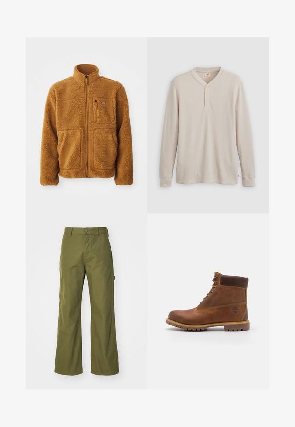 Fleecejacke in einem warmen Braunton mit durchgehendem Reißverschluss, hohem Kragen, zwei Fronttaschen und einer Brusttasche mit Reißverschluss.; Langärmliges Henley-Shirt aus leicht beigem Rippstoff mit V-Ausschnitt, Knopfleiste mit drei Knöpfen und angeschnittenen Ärmeln. Roter Logo-Tag am Saum.; Olivgrüne, weite Hosen aus strapazierfähigem Material, mit Knopfverschluss, seitlichen Taschen und einem geraden Saumdesign.; Braune Lederwanderschuhe mit glatter Oberfläche, gepolstertem Knöchel, Metallösen und einer Gummisohle mit robustem Profil.