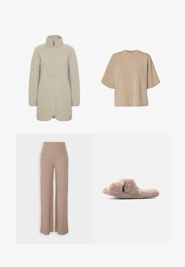 Oxmo OXTOVA TEDDY - Fleecejakke - oyster; Beige oversized T-shirt med korte ærmer, rund hals og sænkede skuldre, vist på hvid baggrund.; Beige ribbede vide bukser med høj talje og blød tekstur, der har en løs pasform og ingen synlige lukninger.; Faux fur tøfler i beige med en blød tekstur, åben tå-design og en tykk sål for komfort. Simpel, rund facon med en afslappet pasform.