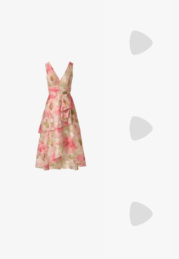 Robe midi rose sans manches à col en V, détails de volants superposés et taille cintrée.; Sandale à talons hauts rose blush avec un design épuré, ouverture au bout, fine sangle de cheville et finition brillante. Elle comporte un talon aiguille élancé.; Pochette rectangulaire dorée pailletée avec une fine chaîne dorée et un rabat diagonal.; Boucles d'oreilles dorées ornées de perles blanches irrégulières à la surface lisse, fixées par un crochet en fil.