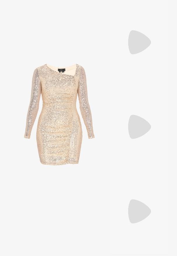 Jurk met pailletten, lange mouwen, een aansluitende pasvorm en een asymmetrische halslijn. Kleuren zijn goud en zilver met textuurrijke details.; Zilveren hoge hak sandalen met een geschenkdesign, glinsterend materiaal, strassaccenten en een slanke enkelband. Vierkante neus en gepolijste hak.; faina Clutch - silver coloured; Transparante rechthoekige oorbellen in een watervalontwerp, met meerdere gekoppelde stenen, gezet in zilverkleurig metaal met een gepolijste afwerking.