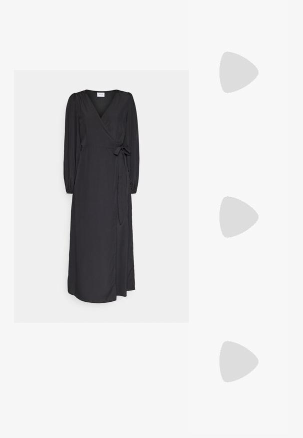Vestido negro ajustado con mangas largas abullonadas, escote en V y detalle de cinta en la cintura. Tejido suave con una silueta fluida.; Sandal de tacón alto con un estampado de serpiente texturizado y multicolor. Presenta correas de tobillo ajustables y un diseño de punta afilada.; Bolso de tela negra con lunares blancos y un diseño curvo. Presenta un acabado brillante, un asa superior y un logo triangular plateado.; Anillo de plata con dos bandas entrelazadas, que presenta una fila de pequeñas piedras transparentes a lo largo de una banda y una superficie pulida y suave.