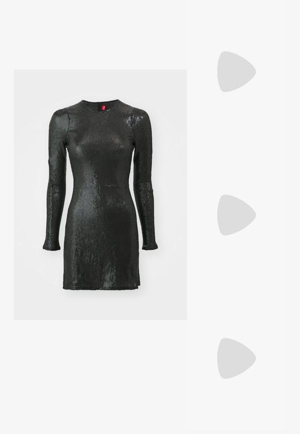 Robe noire ornée de sequins, à manches longues, avec un col rond, ajustée au corps et dotée d'une fermeture éclair à l'arrière. Elle présente une texture lisse et une finition brillante.; Bottes noires jusqu'au genou en cuir lisse, dotées d'un talon épais et d'un bout arrondi. Design minimaliste sans quincaillerie ni décorations visibles.; Sac à main en maille noire orné de clous en argent, avec une poignée incurvée et une bandoulière en chaîne. Texture douce avec une forme arrondie.; Cadenas en forme de cœur en argent avec les inscriptions gravées "OUI" et "NON", finition polie, design symétrique et un robuste fermoir en métal.