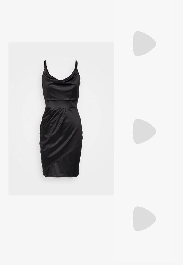 WAL G PETITE MINI DRESS - Robe de jour - black; Sandales noires à talons hauts avec un orteil ouvert, des fines lanières et une boucle à la cheville. Texture en cuir lisse avec un design de forme pointue.; Pochette rectangulaire noire recouverte de petits strass, avec un fermoir doré orné de détails décoratifs sur le dessus.; Boucles d'oreilles pendantes dorées présentant un design en grappe avec des cristaux clairs ronds et en forme de goutte, mettant en valeur des détails élaborés.