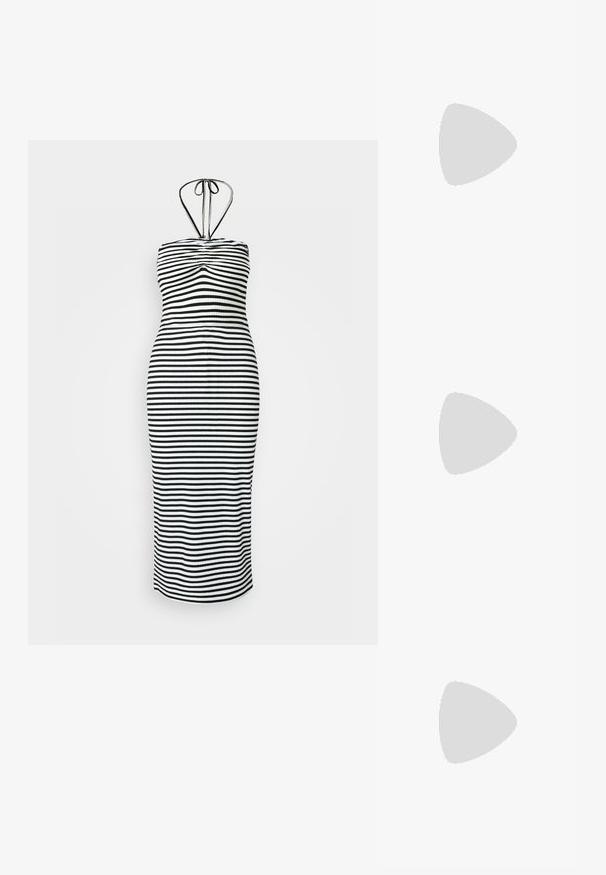 Sort og hvid stribet, ribbet midi kjole med tætsiddende liv og halterneck. Har en knaplukning og lige skæring i kanten.; Sort og creme vævet slide sandal med en flad gummisål, der har to krydsede fletsandaler lavet af blødt, tekstureret materiale.; Rosa, polstret håndtaske med afrundet design, lavet af skinnende materiale. Har et samlet håndtag og en lynlås til sikker adgang.; Sølv hoops øreringe, cirkulær form, glat skinnende tekstur og ensartet bredde hele vejen igennem. Minimalistisk design uden yderligere accenter.