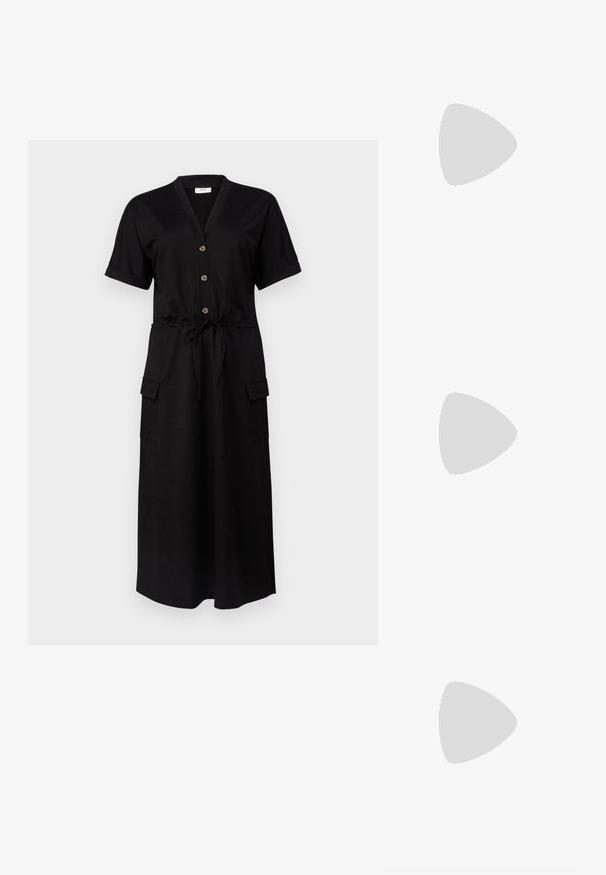 Mustikas värvi midi kleit lühikeste varrukatega, V-kaelusega, nööpide ees, nööriga vöökoht ja kaks külgtaskut. Pehme kangatekstuuri.; Must musta slingback kingad terava ninaga, õrna läikega ja reguleeritava ankle strapiga. Lame konts ja pruun sisetald.; Mustast pehmest kangast käekott, mille ülaosa on kergelt kortsus ja käepidemed ümarad, nööriga põhisõlmes, taustaks hele ühtlane pind.; Kuldtooni kõrvarõngad, mis on kujundatud abstraktsete käteks, omavad läiketöödeldud pinda, keerukaid detaile ning hõbe- ja kuldpostit, mis tagab kindla kinnituse.