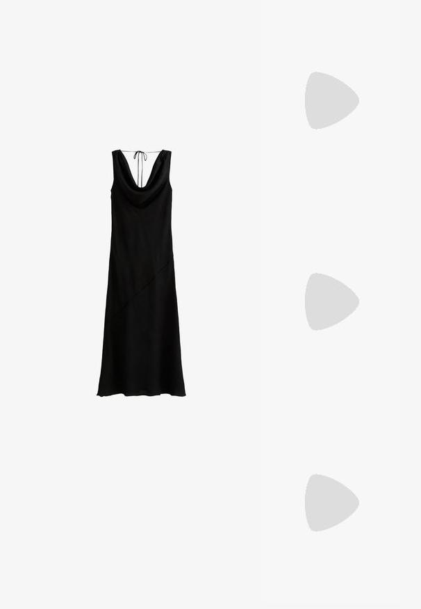 Vestido negro sin mangas con escote drapeado y cierre trasero con lazo; presenta una costura diagonal y una textura suave.; Zapatillas de tacón alto abiertas en la parte delantera, de color negro, con un upper de cuero suave, punta almendrada y un elegante tacón de aguja. Detalle decorativo en tono dorado visible.; Clutch de terciopelo negro con herrajes en tono dorado, de forma rectangular y con correa de cadena, que presenta una textura suave y sin patrones visibles.; DIAMANT L'ÉTERNEL Pendientes - gold coloured