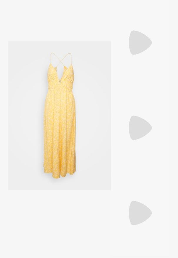 DESIGNERS REMIX HAWAII LONG DRESS - Denné šaty - mandarin; Zlaté sandále na podpätku s textúrovaným, prekladaným dizajnom a výraznou mašľou. Popruh okolo členka s nastaviteľnou sponou, stredný blokový podpätok.; Vyrábaná slamenná taška s pletenými žltými a béžovými rukoväťami, zdobená nášivkou banánu a malým rámovaným motívom ryby na prednej strane.; Náušnice zlatého odtieňa s krúteným dizajnom. Obsahujú prvky v tvare guličiek, z ktorých každá má vlnitú textúru a lesklý povrch.