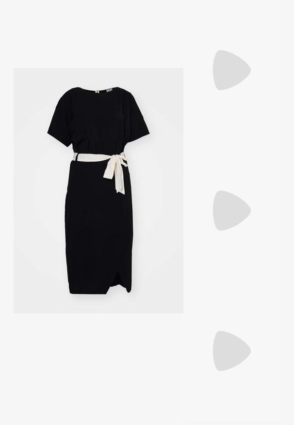 Robe noire en tissu léger, avec des manches courtes, une taille ceinturée avec un ruban crème, et un détail de jupe enveloppante.; Sandales slides en cuir noir avec un bout ouvert, une semelle plate et un accent décoratif en or sur le dessus. Texture lisse avec un design minimal.; Sac à main rectangulaire noir avec doubles poignées arrondies, fermeture éclair dorée et logo "HUGO" embossé sur le devant avec une étiquette en cuir attachée.; Boucles d'oreilles créoles dorées en forme de croissant, avec une surface polie et un fermoir à charnière. La texture lisse et la finition réfléchissante améliorent la visibilité.