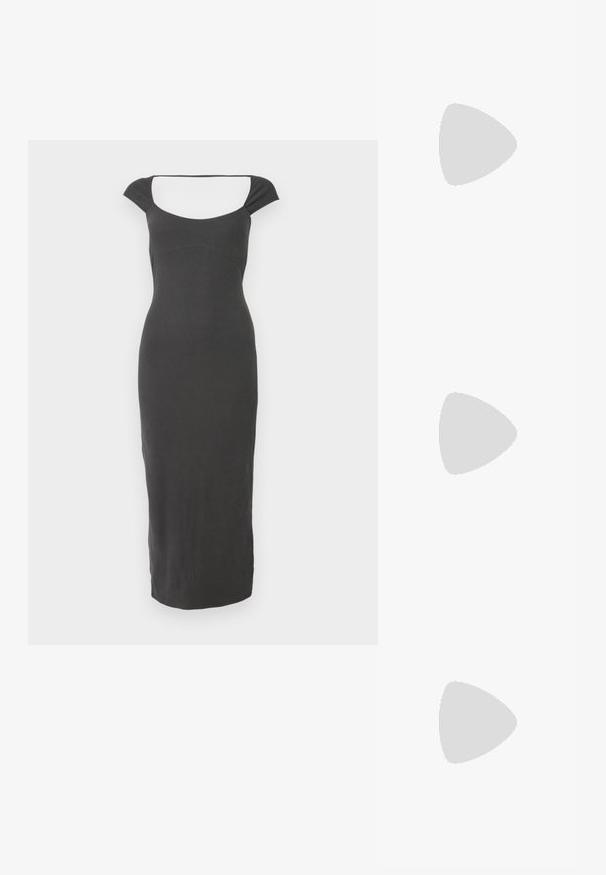 Robe noire en tricot côtelé avec un décolleté carré et des manches courtes. La conception est cintrée et descend jusqu'aux chevilles.; Chaussure plate en cuir verni noir avec un bout pointu, une sangle de cheville avec boucles, et une texture lisse et brillante. Talon bas pour le confort.; Lunettes de soleil noires avec une monture rectangulaire, des verres sombres, un matériau plastique lisse et un accent métallique sur la branche.; Boucles d'oreilles en forme de croissant en or avec une finition lisse, présentant des accents orange près du clou et un matériel en argent.