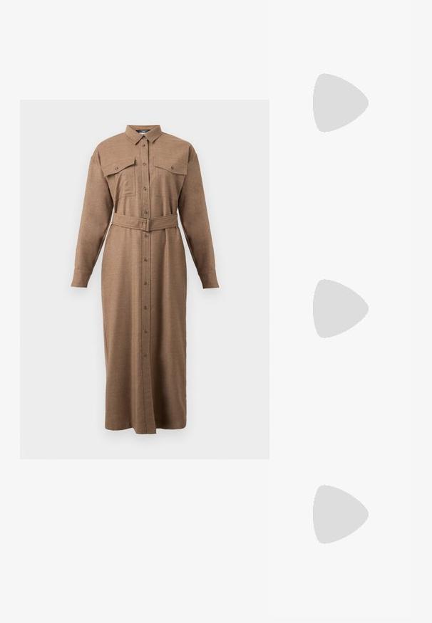 Robe chemise marron à manches longues avec col, fermeture à boutons, deux poches poitrine et une ceinture assortie. Fabriquée en tissu texturé et tissé.; Pompe slingback en cuir verni noir avec un bout pointu, un talon fin et un design de découpes subtil. Elle dispose d'une boucle dorée sur la sangle.; Porte-monnaie en cuir noir avec texture froncée, cadre en métal argenté, fermeture à verrouillage kiss-lock et bandoulière en chaîne. Surface lisse et douce.; Paire de boucles d'oreilles boule de Noël dorées brillantes avec fermoirs à crochet sur fond blanc uni.