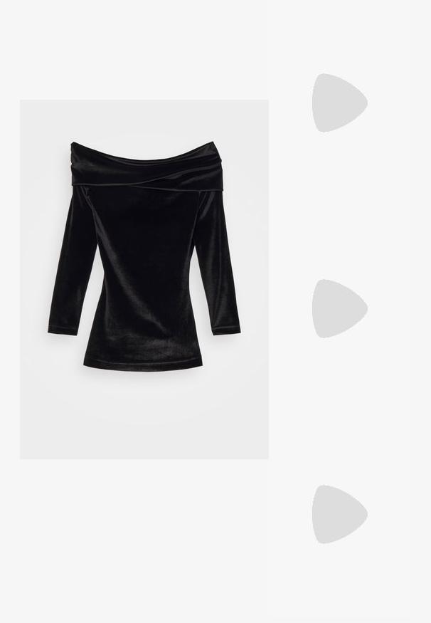 GmbH OFF SHOULDER MINI DRESS - Cocktail φόρεμα / Φόρεμα για πάρτι - black; Χρυσή ψηλή σανδάλι με λουράκι στον αστράγαλο και πόρπη, ανοιχτό μπροστινό μέρος, λεπτό τακούνι στιλέτο και γυαλιστερή μεταλλική επιφάνεια σε απλό φόντο.; Μαύρη τσάντα χειρός από δέρμα σε σχήμα ημισελήνου με λουρί από χρυσή αλυσίδα και φερμουάρ στο πλάι.; Δύο ζευγάρια χρυσούς γεωμετρικούς κρίκους σκουλαρίκια σε λευκή, απλή επιφάνεια, ένα ζευγάρι τετράγωνα και συμπαγή, ένα ζευγάρι ορθογώνια και κούφια.