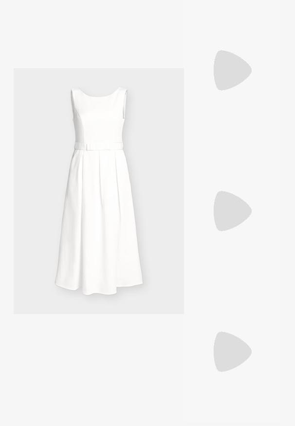 Robe midi blanche sans manches en tissu texturé, corsage ajusté, ceinture accentuée avec petit nœud et jupe plissée en ligne A sur fond neutre.; Escarpin en cuir beige à talon haut avec un bout pointu et un détail découpé sur le côté, possédant un talon stiletto fin pour le soutien.; Pochette crème avec motif floral en relief, bandoulière chaîne dorée et petite plaque métallique portant l'inscription "ANNA FIELD" sur le rabat avant.; Boucles d'oreilles en métal argenté avec un design ondulé et sculptural, présentant une finition polie et des formes irrégulières, mettant en valeur une esthétique contemporaine.