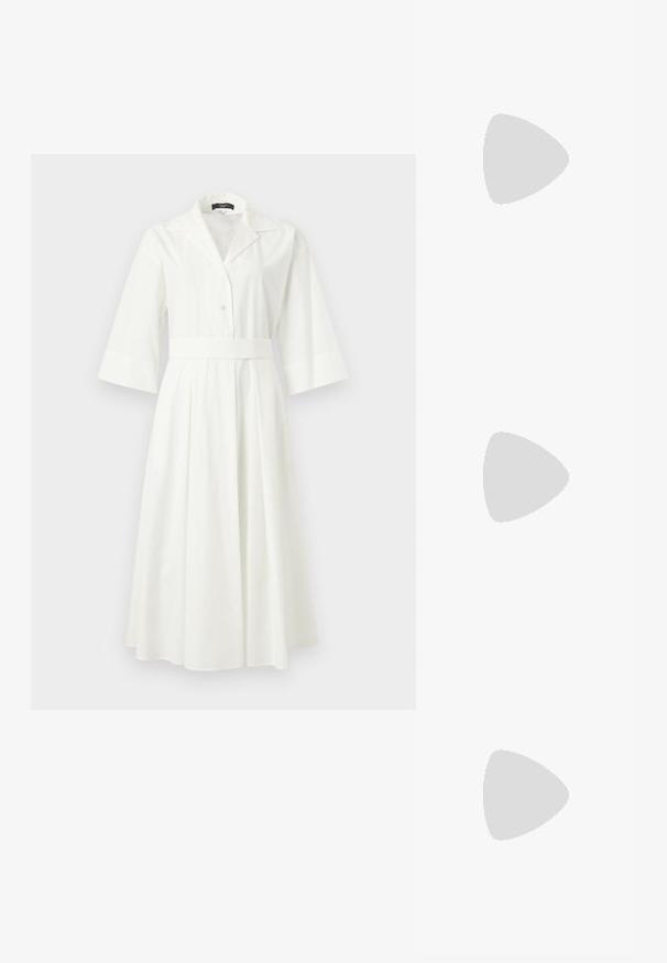 Vestido midi blanco con cuello ancho, mangas tres cuartos, botones en la parte delantera y cinturilla ajustada.; Zapato plano de charol negro con punta afilada, pequeña tira decorativa y tacón bajo. Textura suave y diseño elegante.; Bolso clutch de cuero color crema con un marco superior estructurado y correa de muñeca, mostrado sobre un fondo claro y liso.; Dos pendientes de plata curvados, uno más grande que el otro, ambos adornados con pequeños cristales brillantes a lo largo de un borde.
