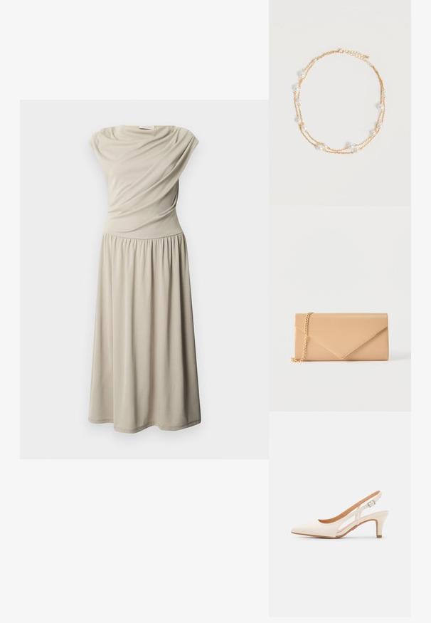Mouwloze beige midi-jurk met een geplooide taille en gedrapeerde stoffen details op het lijfje, weergegeven tegen een effen witte achtergrond.; Witte slingback hak met een spitse neus, glad bovenmateriaal, lage blokhak en een design met uitsparingen aan de zijkant, voorzien van een verstelbare gespsluiting.; Beige enveloptasje met een gouden kettingriem, geplaatst tegen een effen witte achtergrond.; Delicate dubbel gelaagde gouden ketting met gelijkmatig verdeelde kleine witte pareltjes op een eenvoudige lichte achtergrond.