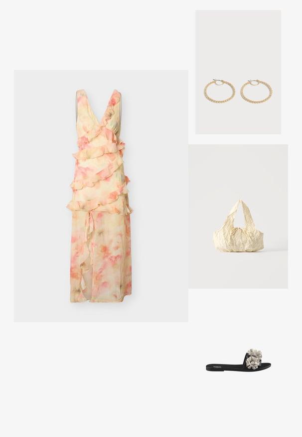 Vestido maxi sin mangas en tonos pastel rosa y durazno con estampado floral, volantes en capas y escote pronunciado en V sobre un fondo liso.; Sandalia negra de plataforma con tres apliques florales texturizados en blanco en la parte superior. El diseño tiene una suela plana y punta abierta.; Bolso de tela texturizada color crema con asas superiores y un pequeño detalle de lazo atado en el centro del frente.; Par de pendientes de aro dorados de tamaño mediano con un diseño texturizado y con cuentas sobre un fondo claro y liso.