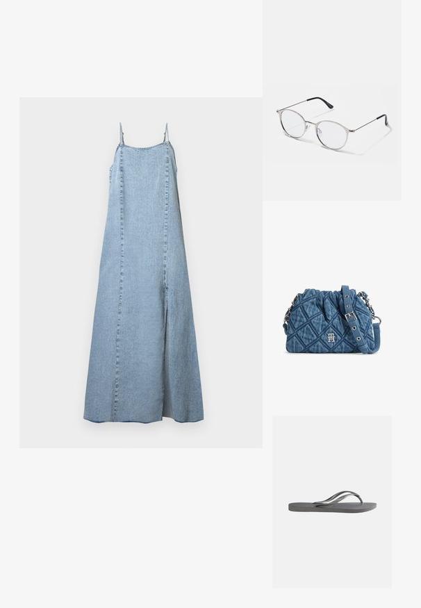 Vestido maxi de mezclilla azul claro con tirantes finos y una abertura frontal sobre un fondo blanco liso.; Sandalia plana gris con plantilla texturizada y finas correas en forma de Y, mostrada de lado sobre un fondo claro y liso.; Gafas de sol plateadas metálicas con lentes redondos y un marco delgado. Las puntas de las patillas en negro aportan contraste. Incluyen almohadillas nasales ajustables.; Bolso de hombro de mezclilla azul acolchado con correa de cadena plateada, hebilla ajustable y logotipo metálico "TH" en el frente.