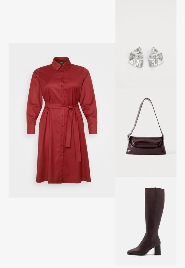 Robe chemise bordeaux, devant boutonné, manches longues, taille ceinturée, coupe ajustée, tissu doux, avec une texture lisse et un éclat subtil.; Zign by Zalando LEATHER - Bottes - bordeaux; Sac à bandoulière en cuir bordeaux foncé avec fermeture à rabat et une fine sangle réglable, présenté sur un fond clair uni.; Boucles d'oreilles en métal argenté avec un design ondulé et sculptural, présentant une finition polie et des formes irrégulières, mettant en valeur une esthétique contemporaine.