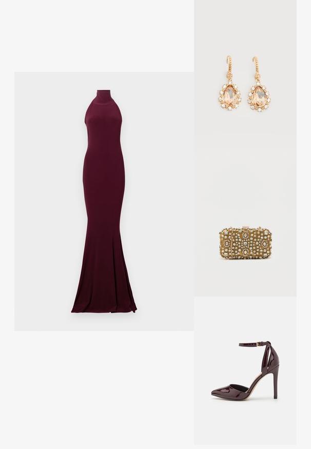 Vestido burdeos con cuello halter, diseño ajustado, tela texturizada y dobladillo acampanado. Acabado liso y silueta hasta el suelo.; Zapato de charol burdeos de tacón alto con punta afilada, correa en el tobillo y un tacón de 10 cm tipo stiletto. Textura suave y detalles mínimos.; Clutch dorado con intrincados adornos de cuentas y strass. Forma rectangular, cierre de broche y asa de cadena desmontable.; Pendientes de gancho dorados con grandes piedras en forma de lágrima color melocotón, rodeadas de pequeños cristales transparentes sobre un fondo blanco liso.