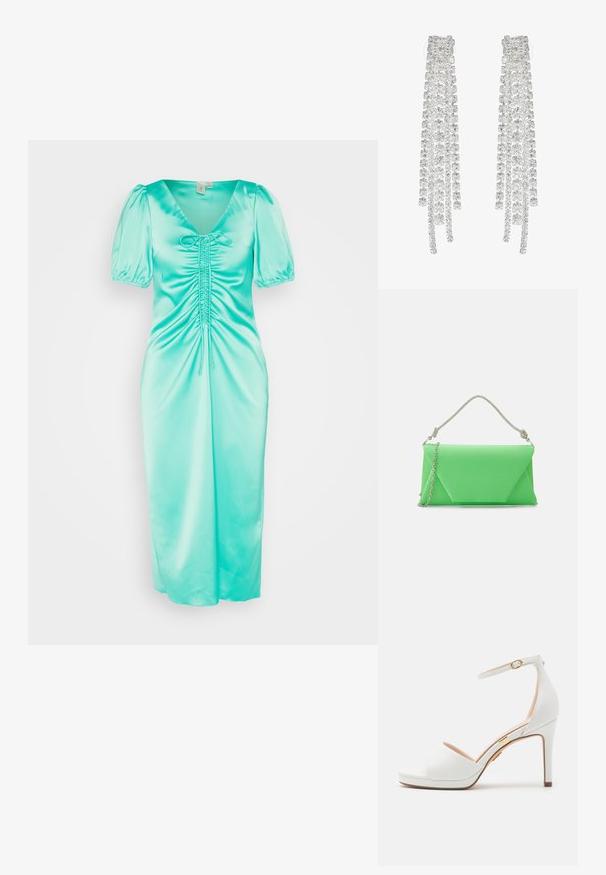 YAS ZURA DRAWSTRING DRESS - Cocktailkleid/festliches Kleid - green; Weiße Sandale mit hohem Absatz, Knöchelriemen und offenem Zehenbereich, mit dünner goldener Schnalle und schlankem Stilettoabsatz.; Mascara CB61156 - Clutch - apple; Lange silberne Ohrringe mit einer Vielzahl von klaren, facettierten Kristallen in kaskadierenden Strängen unterschiedlicher Längen und Formen.