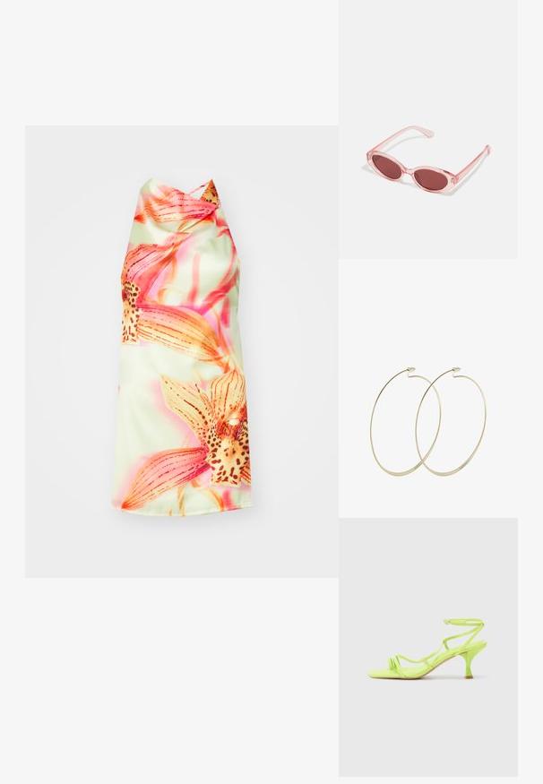 Blomster halterneck kjole med en lys grøn baggrund, prydet med livlige pink og orange blomster, glat tekstur og en elegant fald.; Neon grøn højhælede sandal med firkantet tå, tynde stropper, ankelspænde og buet hæl. Glat materiale med en blank finish.; Lyserøde transparente solbriller med ovale linser, mørkerød toning og slanke stænger, der har en glat overflade og diskret detaljering på rammen.; Pilgrim Øreringe - gold-coloured