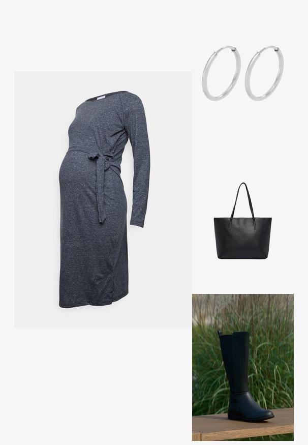 MAMALICIOUS MLVENICE JUNE DRESS - Jerseykjole - dark blue; Sort knæhøj støvle lavet af glat læder med en rundet tå og flad sål. Har et enkelt design med en trækflap øverst.; Sort tekstureret lædertaske med to lange skulderremme, rektangulær form og åben top.; Sølv hoops øreringe, cirkulær form, glat skinnende tekstur og ensartet bredde hele vejen igennem. Minimalistisk design uden yderligere accenter.