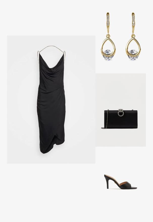 Et Ochs ILA CHAIN COWL NECK MIDI DRESS - Cocktailkleid/festliches Kleid - black; Schwarze offene High-Heel-Mules mit einem glatten Leder-Obermaterial, mandelförmiger Vorderseite und einem eleganten Stiletto-Absatz. Sichtbares Detail in Goldoptik.; Schwarze Satin-Clutch mit einem silberfarbenen, rundenverschluss, der mit Strasssteinen verziert ist. Sie verfügt über eine abnehmbare Kettenriemen.; Goldene Tropfenohrringe mit runden, klaren Edelsteinen an der Basis. Texturierter Oberbereich mit kleinen, runden Akzenten entlang des Creolen.