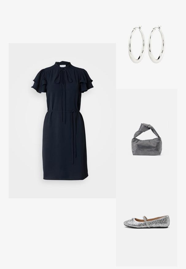 Robe bleu marine avec de courtes manches volantées, col haut avec un nœud et une taille cintrée. Fabriquée en tissu doux, elle présente une silhouette au genou.; Ballerines en paillettes argentées avec un bout arrondi, une sangle élastique et un talon minimal. Surface texturée avec un éclat métallique et des finitions contrastées.; Sac à main noir et argent avec une surface texturée affichant un motif en diamant, une anse nouée et une forme structurée.; Boucles d'oreilles créoles en argent avec une finition lisse et brillante. Forme circulaire, dotée d'un fermoir sécurisé. Design simple et élégant.