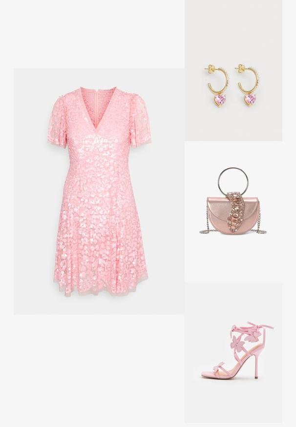Needle & Thread DAPHNE V-NECK MINI DRESS - Vestido de cóctel - rose quartz; Sandal de tacón alto rosa con acentos de mariposa, hecho de material suave. Cuenta con tirantes delgados y un tacón esbelto.; Bolso metálico rosa con forma semicircular, con un acento de joya y una correa de cadena plateada. Asa de metal circular en la parte superior.; Pendientes de aro de oro con un cristal rosa en forma de corazón y una línea de pequeñas perlas a lo largo de la curva superior.