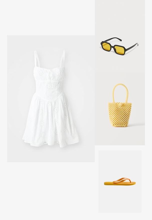 Witte jurk met verstelbare spaghetti-bandjes, een aansluitend lijfje en een uitlopende rok. Voorzien van oogjes borduursel en een trekkoorddetail bij de halslijn.; Gele teenslipper met een gestructureerde zool en oranje rubberen bandjes tegen een effen lichtgrijze achtergrond.; Zwarte rechthoekige zonnebril met gele lenzen. Kenmerken zijn onder andere dikke monturen en een hoekig ontwerp met een gladde, glanzende afwerking.; Kleine handtas in emmerstijl gemaakt van glanzende crèmekleurige kralen met een lusvormige kralenhendel en decoratieve kralenknoopsluiting.