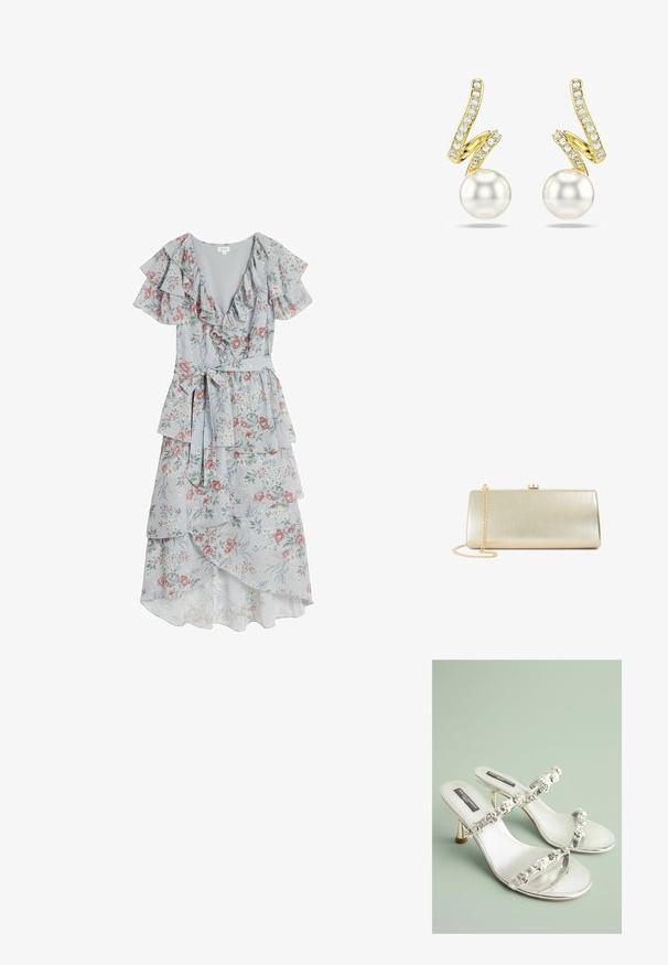 Hellblaues Blumenmuster-Kleid mit gestuften Rüschen, kurzen flatternden Ärmeln, V-Ausschnitt und gebundenem Taillengürtel.; Silberne Sandalen mit klaren Riemen und floralem Schmuck. Sie haben ein elegantes Design und eine glänzende Oberfläche, die sich für formelle Anlässe eignet.; Rechteckige metallisch goldene Clutch mit einem goldenen Kettenriemen und einem kleinen runden Verschluss oben.; Paar goldene Ohrringe mit geschwungenen Linien und klaren Steinen, jeweils mit einer runden weißen Perle am unteren Ende.