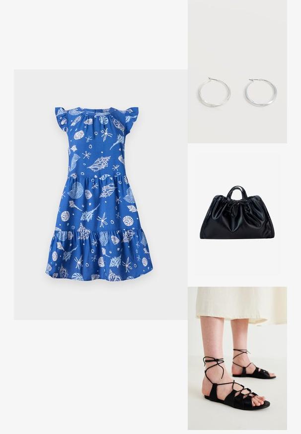 Robe en coton bleu avec des manches courtes et flottantes, présentant une jupe à volants et des motifs marins blancs, y compris des coquillages et des étoiles de mer.; Sandales plates en cuir noir avec un design entrecroisé et des liens à la cheville, présentant une texture lisse et un style ouvert aux orteils.; Sac à main en cuir noir avec haut froncé, petites poignées doubles et fermeture par cordon noué au centre devant sur fond blanc.; Boucles d’oreilles créoles en métal argenté avec une surface lisse légèrement incurvée et des fermoirs à clapet sur un fond blanc uni.