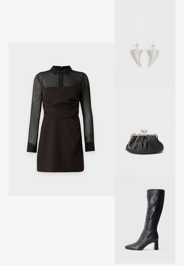 Schwarzes Kleid mit halbtransparentem schwarzen Netzoberteil und langen Ärmeln, Knopfleiste am Kragen und gerafften Details an der Taille. Glatte Stoffoberfläche.; Schwarze Lederkniehohe Stiefel mit spitzer Zehe und blockartigem Absatz. Glatte Oberfläche mit eleganter Form und dezenten Stichdetails.; Schwarze Leder-Clutch mit geraffter Textur, silberfarbener Metallrahmen, Druckverschluss und Kettenriemen. Glatte, weiche Oberfläche.; Silberne, hornförmige Ohrringe, besetzt mit kleinen klaren Steinen, mit einem Steckverschluss zur Befestigung. Glatte Textur und metallisches Finish.