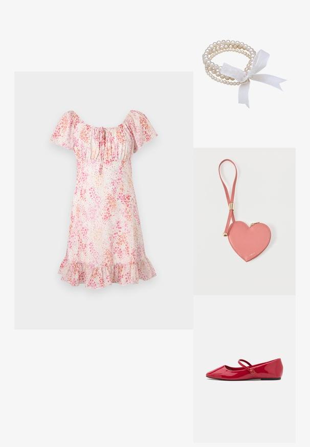 Kurzes Blumenmusterkleid mit Puffärmeln, gerafftem Ausschnitt und Rüschensaum in Rosa- und Pfirsichtönen auf weißem Hintergrund.; Rote Ballerinas aus Lackleder mit spitzer Schuhspitze, Knöchelriemen und kleinem runden Akzent am Riemen. Flache Sohle und glatte Oberfläche.; Weißes Perlenarmband mit mehreren Strängen, das unterschiedliche Größen von Perlen aufweist. Mit einer durchsichtigen weißen Schleife gebunden.; Pinkes herzförmiges Leder-Münzetui mit Handgelenkriemen und goldenem Reißverschluss, mit kleinem goldfarbenem "Furla"-Schriftzug.