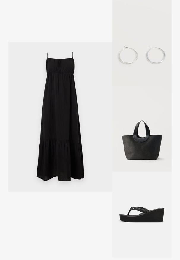 Zwarte mouwloze maxi-jurk met dunne bandjes, geplooide lijfje en gelaagde rok.; Zwarte wedge-sandalen met een geweven bandontwerp, voorzien van een textuur en een comfortabele zool. Geen zichtbare merknaam of versieringen.; Zwarte getextureerde tote bag met brede afgeronde handvatten met het geperste merknaam "Samsøe Samsøe" op een neutrale achtergrond.; Zilverkleurige metalen creolen oorbellen met een glad, licht gebogen oppervlak en sluitingen met haaksluiting op een effen witte achtergrond.