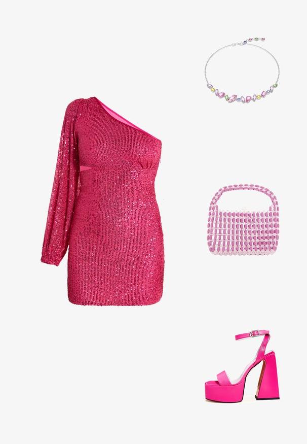 Fuchsia Pailletten-Kleid mit einem langen Ärmel, taillierter Silhouette und Raffung an der Taille, das eine lebendige, strukturierte Oberfläche zeigt.; Rosa Plateausandalen mit breitem quadratischem Absatz, Knöchelriemen, glatter Oberfläche und offener Zehenpartie. Schnallenakzent am Knöchel.; Kleine Handtasche aus abwechselnden Reihen von rosa ovalen und klaren runden Perlen mit einem perlenbesetzten Griff und Verschluss.; Silberfarbene Halskette mit verschiedenen Edelsteinen in Rosa, Grün, Gelb und Lila, mit Markisengewicht und runden Formen, verbunden durch filigrane Ketten.