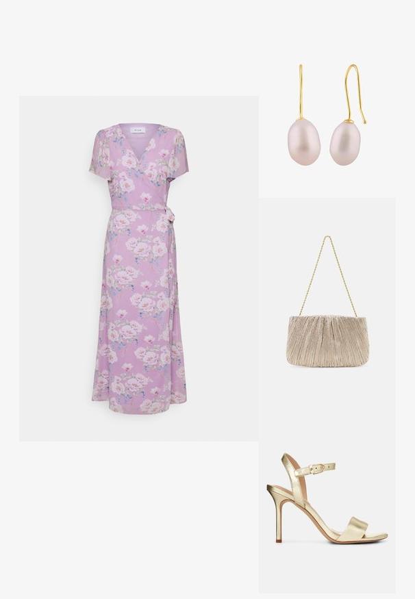 VILA VIINGRID ANCLE WRAP DRESS - Hverdagskjole - pastel lilacaop; Guldmetallic, strop-sandale med høj hæl og spænde-lukning, åben tå og glat overflade. Har en slank, spids hæl.; Plisseret metallic stof håndtaske med en gylden kædestrop, blød rektangulær form, lys beige farve, tekstureret overflade og samlede detaljer.; Guld krogekrogeøreringe med glatte, aflange rosa perler med en subtil glans og en rund form, monteret på en tynd trådkrog.