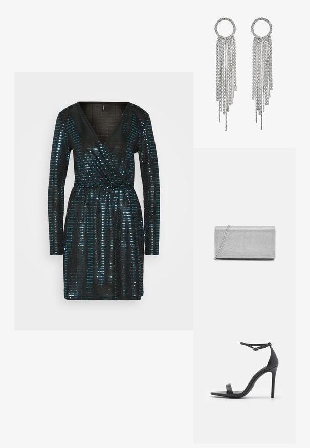 ONLY ONLDANA MIRROR WRAP DRESS - Cocktailjurk - black; Zwarte hoge hakken sandalen met een open teen, dunne banden en een enkelsluiting. Gladde leren textuur met een puntige neus.; Zilveren metallic clutch met een geweven gaasontwerp, rechthoekige vorm en een kettingriem om mee te dragen. Gladde textuur en gepolijste afwerking.; Zilverkleurige oorbellen met een cirkelvormige bovenkant en watervalletjes van kettingen en vierkante rhinestones, die een lineair, meerdelig ontwerp laten zien.