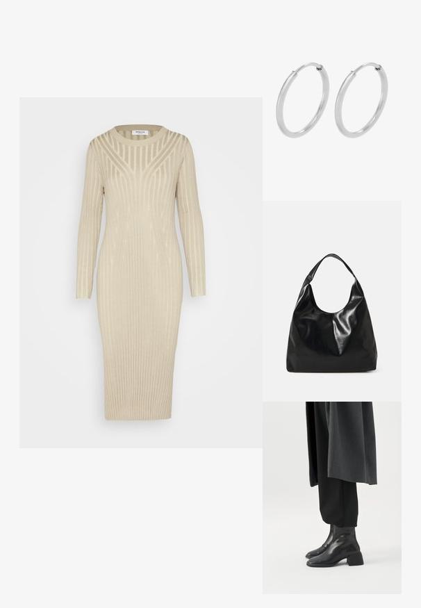 MSCH Copenhagen KICKA DRESS - Svetríkové šaty - aluminum/endive; Čierne kožené členkové čižmy s nízkymi blokovými podpätkami nosené s čiernymi nohavicami a tmavosivým dlhým kabátom.; Čierna kožená hobo taška s jemnou, lesklou textúrou a zaobleným, otvoreným vrchom. Obsahuje široký, zakrivený popruh na nosenie. Žiadne viditeľné kovanie.; Strieborné kruhové náušnice, oblého tvaru, hladký lesklý povrch a rovnomerná šírka po celom obvode. Minimalistický dizajn bez ďalších akcentov.