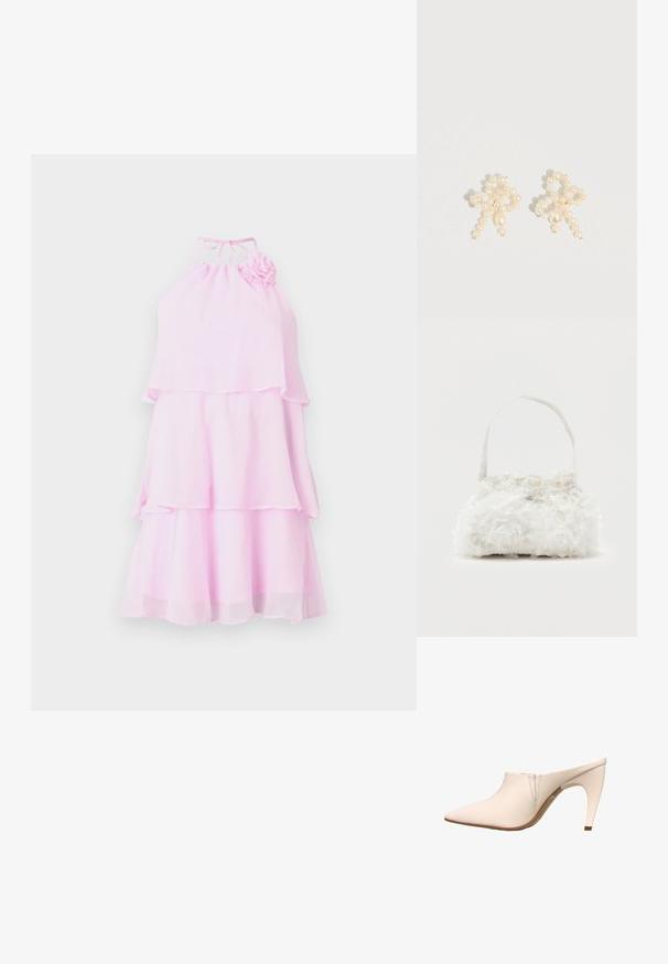 Rosa, gestuftes Kleid mit Halterneck und Blumenakzent. Hergestellt aus leichtem Stoff, mit fließendem Design und geschichteten Rüschen.; Beiger Mule mit spitzer Kappe, mittelhohem gebogenem Absatz und minimalen Nahtdetails nahe der Öffnung auf weißem Hintergrund.; Kleine weiße Handtasche mit Stoffrosen, die den Körper bedecken, und einem dünnen Einzelriemen vor einfachem Hintergrund.; Perlenohrringe mit einem filigranen Design, das eine Mischung aus kleinen und mittelgroßen Perlen, cremefarben, und einer schleifenähnlichen Form zeigt.