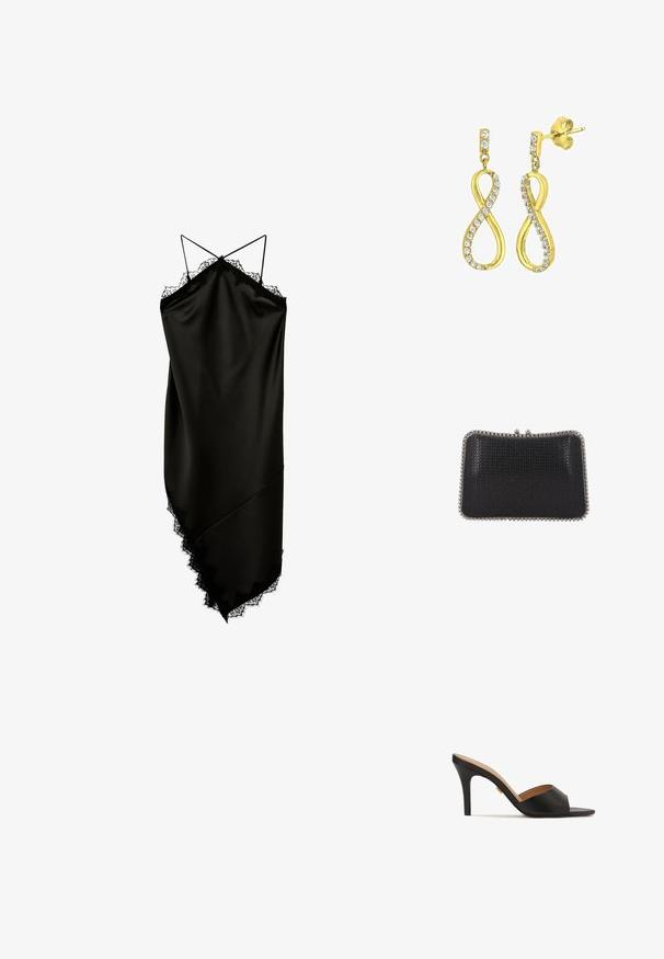 Schwarzes Satinkleid mit dünnen doppelten Trägern, Spitzenbesatz entlang des Ausschnitts und asymmetrischem Saum.; Schwarze offene High-Heel-Mules mit einem glatten Leder-Obermaterial, mandelförmiger Vorderseite und einem eleganten Stiletto-Absatz. Sichtbares Detail in Goldoptik.; Kleine schwarze strukturierte Clutch mit silbernem Metallrahmen und Verschluss oben, vor weißem Hintergrund abgebildet.; Goldfarbene Ohrringe in Form eines stilisierten Unendlichkeitssymbols, verziert mit klaren, runden, geschliffenen Kristallen entlang der Kanten. Mit Steckverschluss.