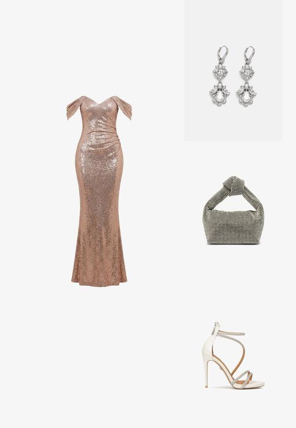 Vestido largo hasta el suelo de lentejuelas en oro rosa con mangas fuera de los hombros y detalle fruncido en la cadera derecha.; Sandalia de tacón alto blanca con brillantes tiras plateadas, punta abierta y cierre de cremallera en la parte trasera. Textura suave, diseño elegante y tacón puntiagudo.; Bolso de mano plateado adornado con un asa superior anudada, de forma rectangular, cubierto de pequeños strass redondos, textura suave.; Pendientes de tono plateado que presentan múltiples piedras de cristal transparente en formas de lágrima y marquesa, con cierres de palanca y un detallado intrincado.