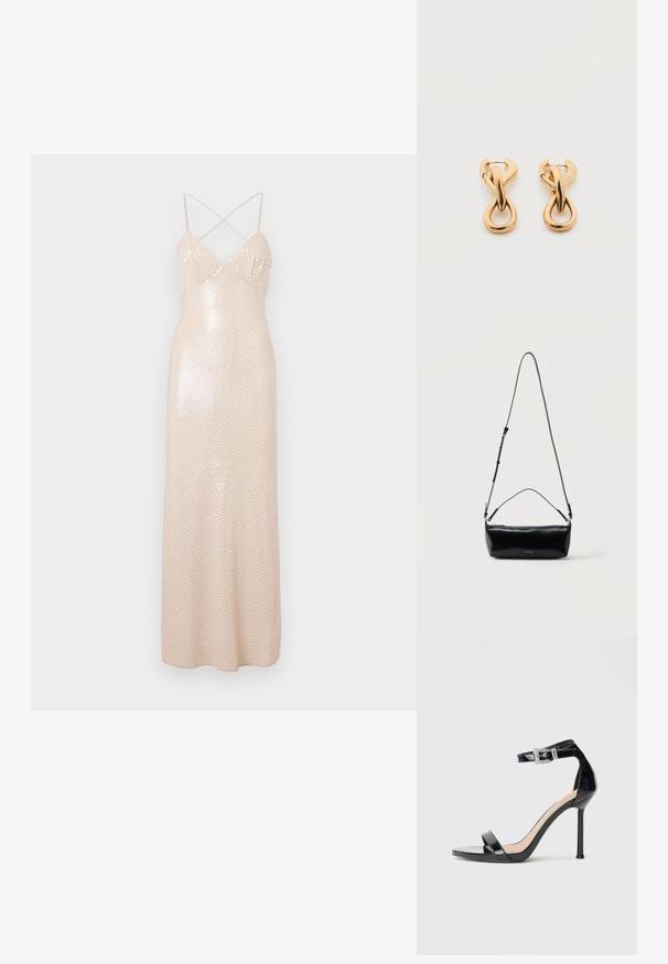 Robe longue avec une silhouette moulante, couleur beige clair, bretelles croisées dans le dos et motif de sequins scintillants sur tout le tissu.; Sandale à talon haut en cuir verni noir avec bride à la cheville. Présente un design minimaliste, un bout ouvert et une boucle ornée de strass.; Sac bandoulière rectangulaire en cuir noir avec bandoulière ajustable, fermeture éclair sur le dessus et petit logo Calvin Klein doré sur le devant.; Paire de boucles d'oreilles créoles en bouclettes dorées brillantes sur fond blanc uni, présentant un design torsadé entrelacé.