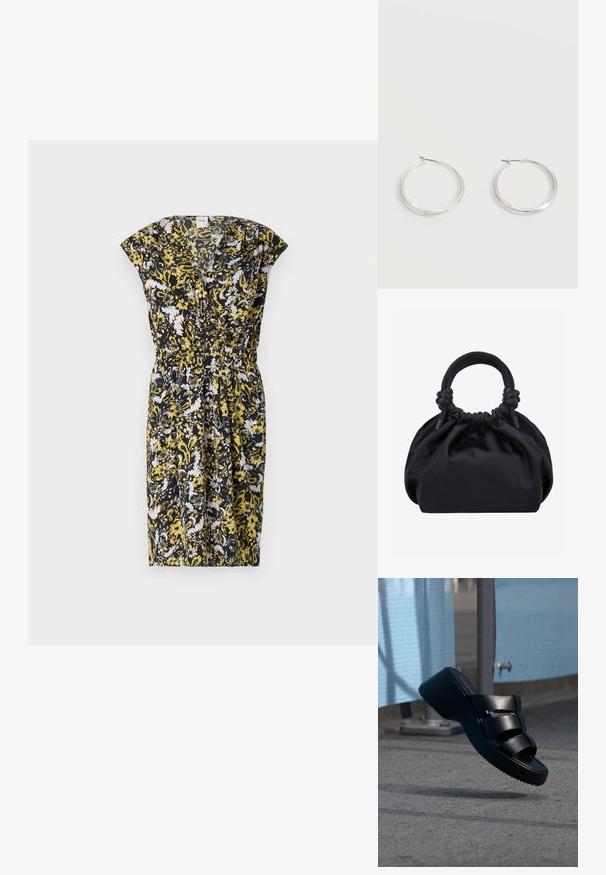 Robe fleurie avec un fond noir, ornée de motifs jaunes et bleu clair, à manches courtes et avec une taille élastique pour la forme.; Sandale plateforme noire avec trois larges brides flottant au-dessus d’un trottoir gris près de panneaux en tissu bleu.; Sac à main en tissu noir doux avec haut froncé et poignées circulaires rembourrées nouées de chaque côté.; Boucles d’oreilles créoles en métal argenté avec une surface lisse légèrement incurvée et des fermoirs à clapet sur un fond blanc uni.