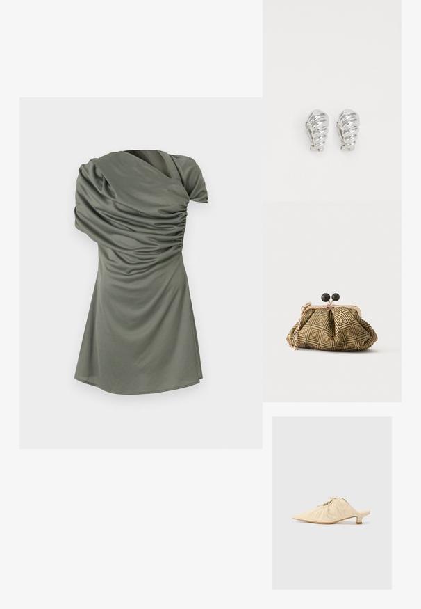 Robe à manches courtes en vert olive, avec une texture froncée, un décolleté asymétrique et une silhouette ajustée qui s'évase en bas.; Chaussure en cuir couleur crème à enfiler avec un bout pointu, des détails froncés à l'avant et un petit talon carré.; Petite pochette avec motif géométrique doré et noir, cadre en métal doré, fermeture à boule noire et une courte chaîne dorée.; Boucles d'oreilles en clip argentées avec un design en spirale, présentant une texture métallique lisse et des formes arrondies. Pas d'embellissements ou de motifs visibles.