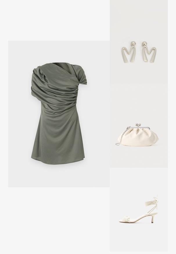 Vestido de manga corta en verde olivo, con textura fruncida, escote asimétrico y una silueta ajustada que fluye hacia un dobladillo acampanado.; Sandalia de tacón bajo color crema con lazos alrededor del tobillo y una amplia tira retorcida sobre los dedos, sobre un fondo blanco liso.; Bolso de mano de tela color crema con diseño fruncido, marco metálico plateado, dos bolas decorativas y correa de cadena plateada.; Par de pendientes de metal plateado con forma de letra M angular y postes redondeados sobre un fondo blanco.