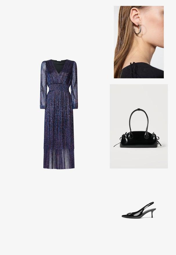 Langes, lila Kleid mit langen, durchsichtigen Ärmeln und einem V-Ausschnitt. Verfügt über eine smocked Taille und gestufte Fransen-Details. Der Stoff hat eine schimmernde Textur.; Schwarze patentierte Slingback-Absätze mit spitzem Zehenbereich und glänzender Oberfläche. Besitzt einen schlanken Absatz und eine abgerundete Akzentuierung am Schuhoberteil.; Kleine schwarze glänzende Handtasche mit zwei langen Griffen und seitlichen Kordelzug-Details vor einfachem hellem Hintergrund.; Silberne Creolen mit polierter Oberfläche, die kleine goldene Akzentdetails und eine runde Form aufweisen, am Ohrläppchen getragen.